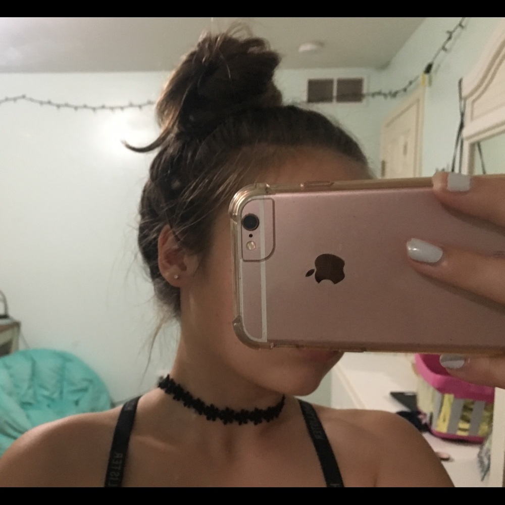 🌸•BLACK FLORAL CHOKER•🌸